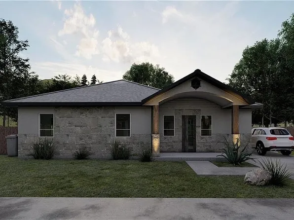 810 Monterrey St, Lockhart, TX 78644