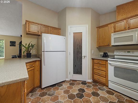 4th image of 85199 Dentons Way