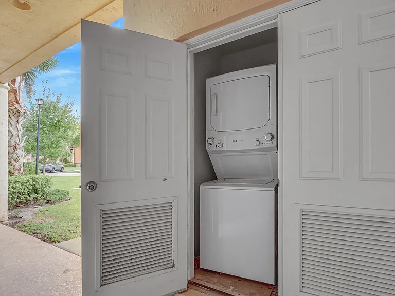 8931 Sandshot Ct — Photo 20