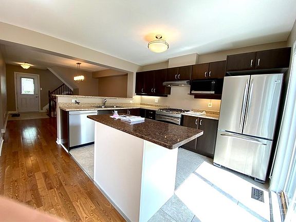 3rd image of 3116 Burritts Rapids Pl