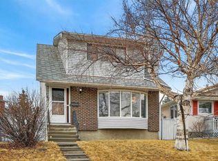 103 N Macewan Dr NW, Calgary, AB T3K 2G2