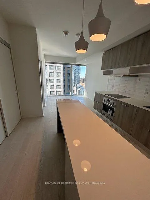 2 bed, $2,350 — Photo 4