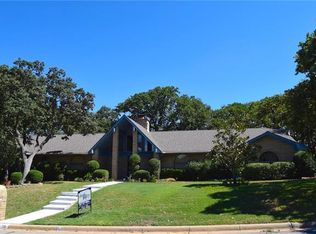 701 High Woods Trl, Fort Worth, TX 76112
