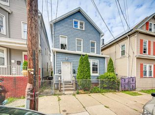 134 Livingston St FLOOR 2, Elizabethport, NJ 07206
