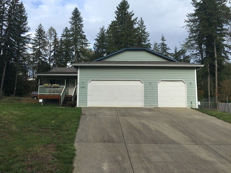 1st image of 23409 33rd Pl NE