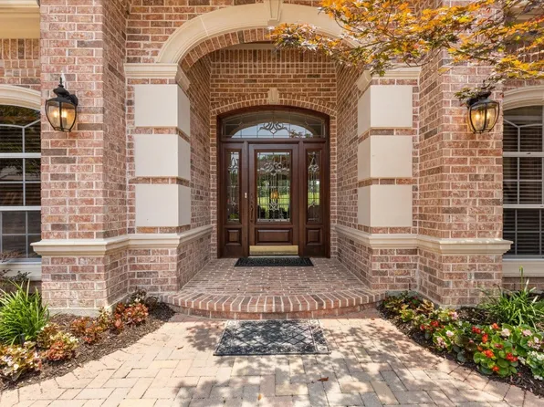 6917 Shadow Creek Ct, Fort Worth, TX 76132