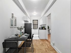 245 E 11th St
