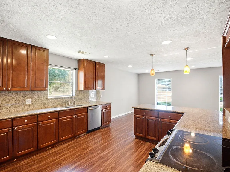 25302 Friar Lake Ln — Photo 16