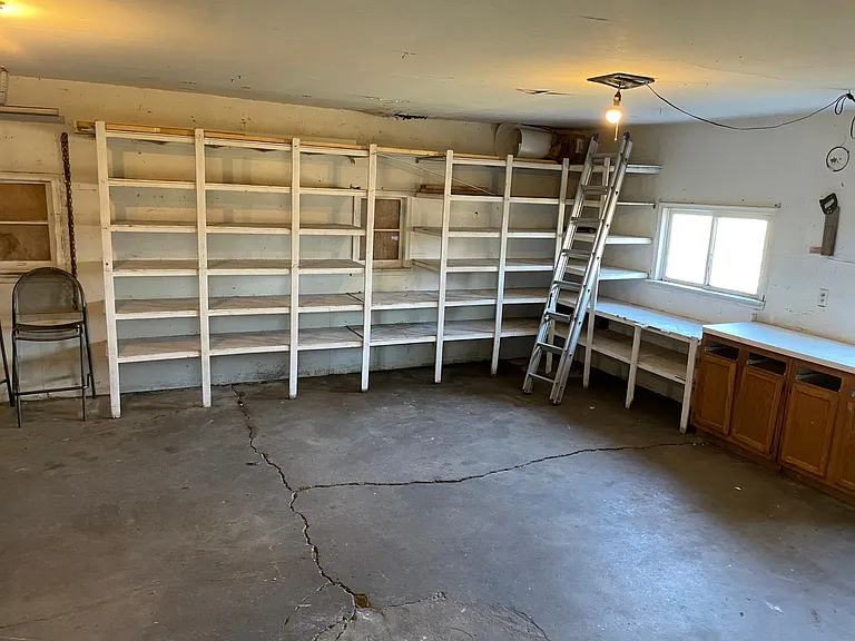 garage