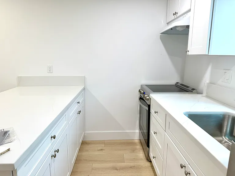 3601 E Vermont St #17 — Photo 12