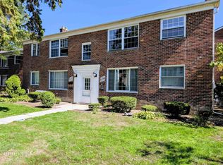 22852 Allen Ct, Saint Clair Shores, MI 48080