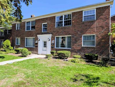 22852 Allen Ct, Saint Clair Shores, MI, 48080