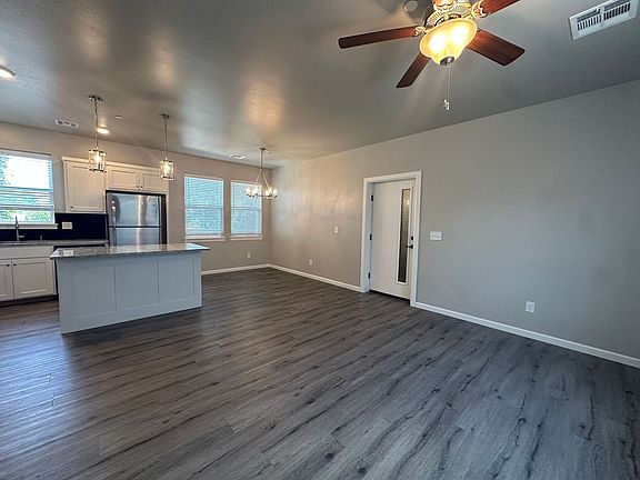 5th image of 1138 N Blackwelder Ave #2
