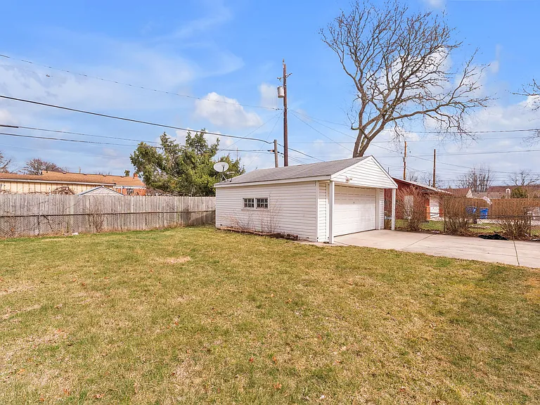 26800 Van Buren Rd — Photo 26