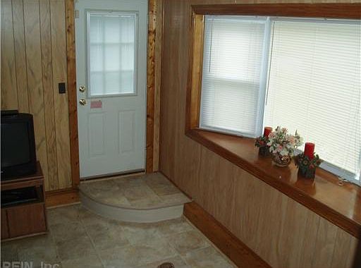 2nd image of 10 Frailey Pl