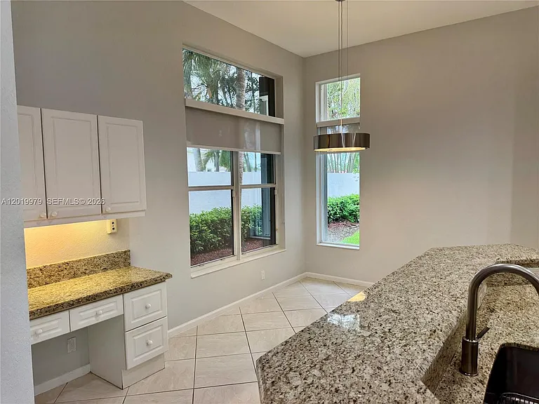 2525 Bay Pointe Ct — Photo 11