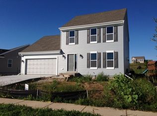 310 Reeds Dr, West Bend, WI 53095