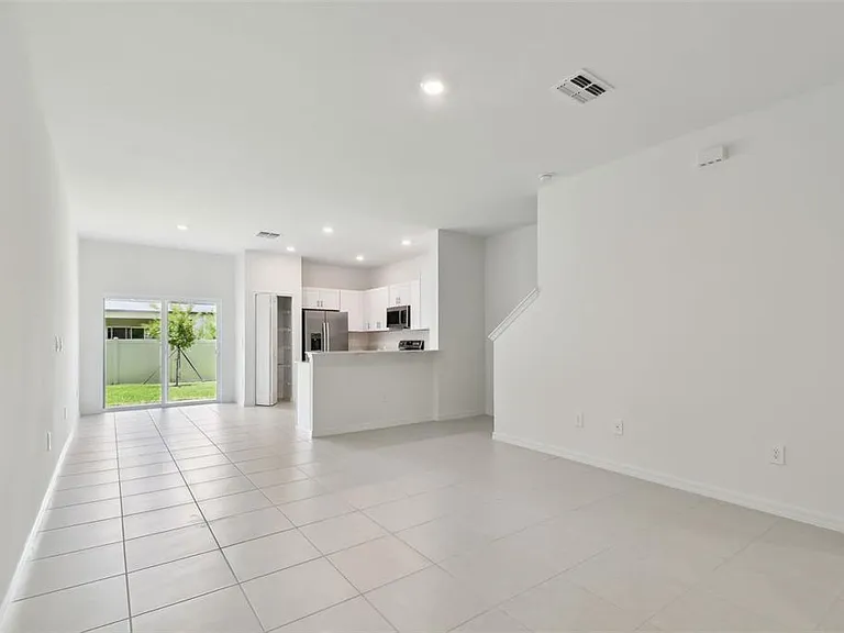 2665 Buttercup Lucine Ln — Photo 6