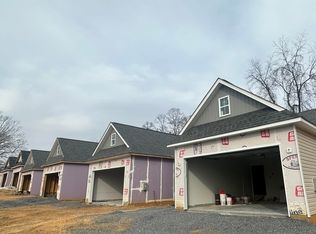 1235 Stocker St, Staunton, VA 24401