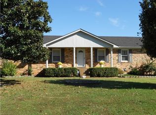 410 Lookout Dr, Columbia, TN 38401