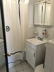 Rented by Salon Realty Corp