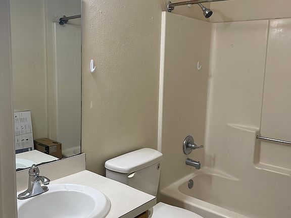 3rd image of 5411 Brownell St