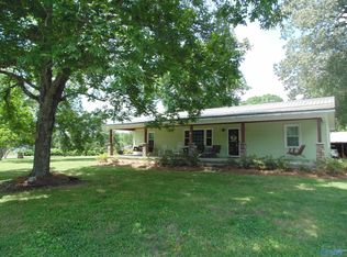 129 Bennett Rd, Eva, AL 35621