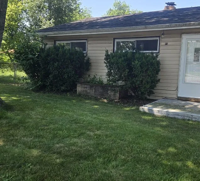 2248 Williams St — Photo 3