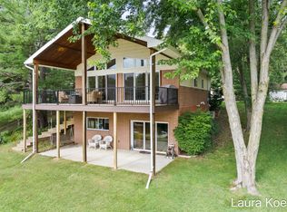 465 Adele Dr, Trufant, MI 49347