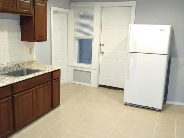 6 Gates St, Worcester, MA 01603