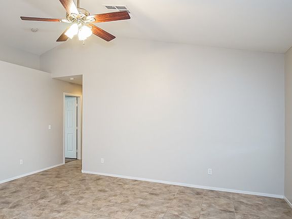 4th image of 2602 Tropical Sands Ave