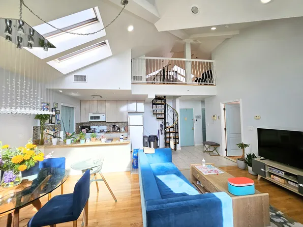 1523 74th Street image 1 of 9