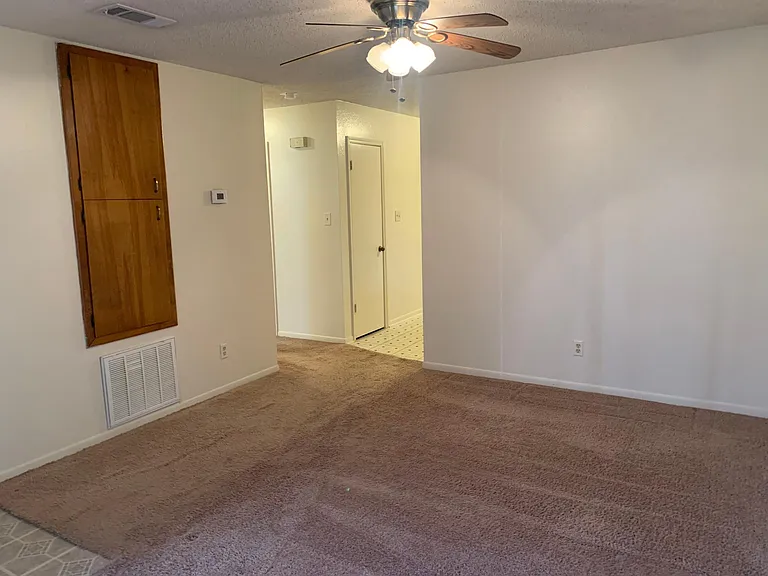 101 Willenberg St #7 — Photo 2