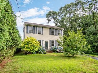 18 Weir Rd, Warwick, RI 02886