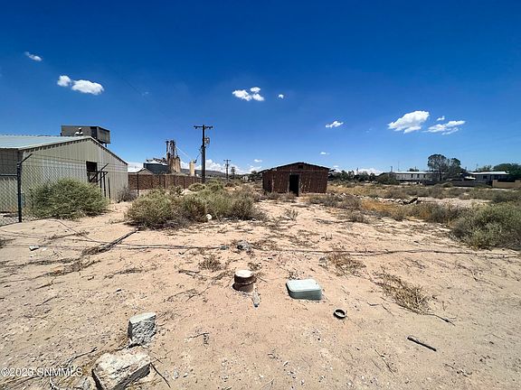 4th image of 417 San Benito St