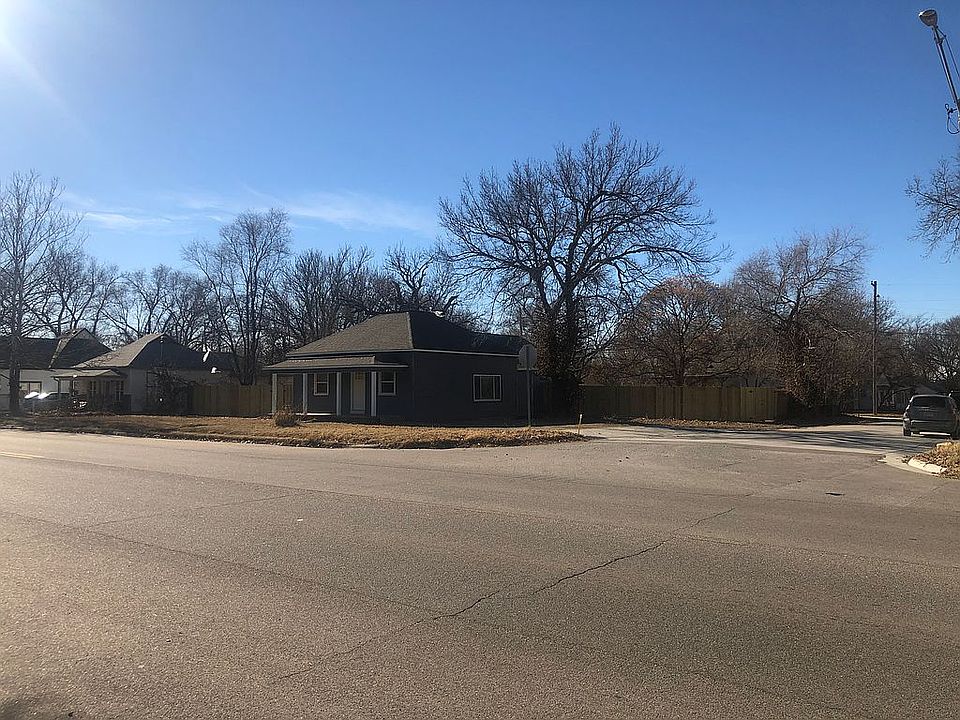 1st image of 301 S Rose Hill Rd
