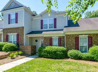 5948 Fox Ridge Ln, Winston Salem, NC 27104