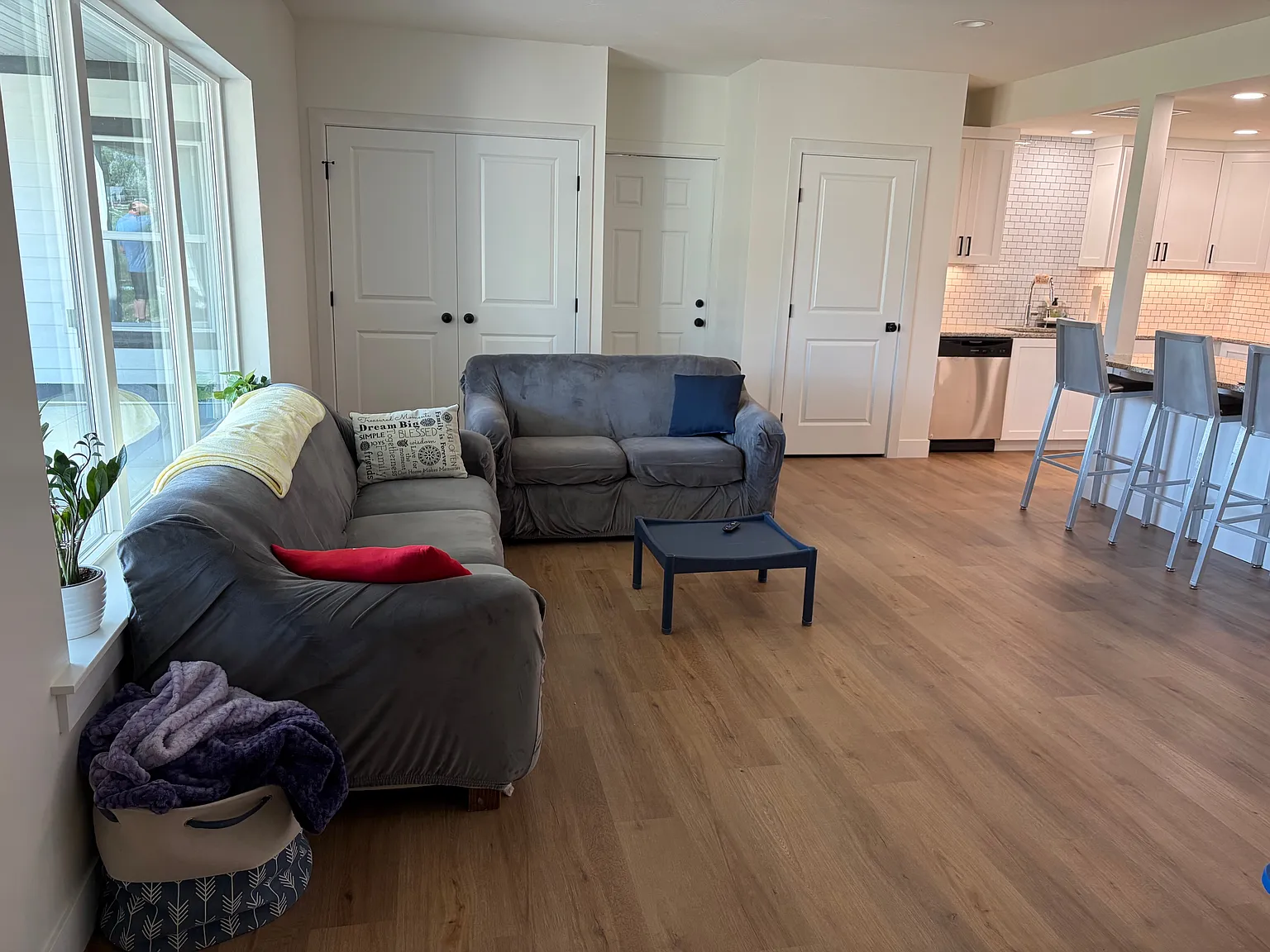 616 E Chalk Creek Rd — Photo 4