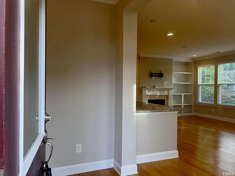 718 McRae Rd — Photo 4