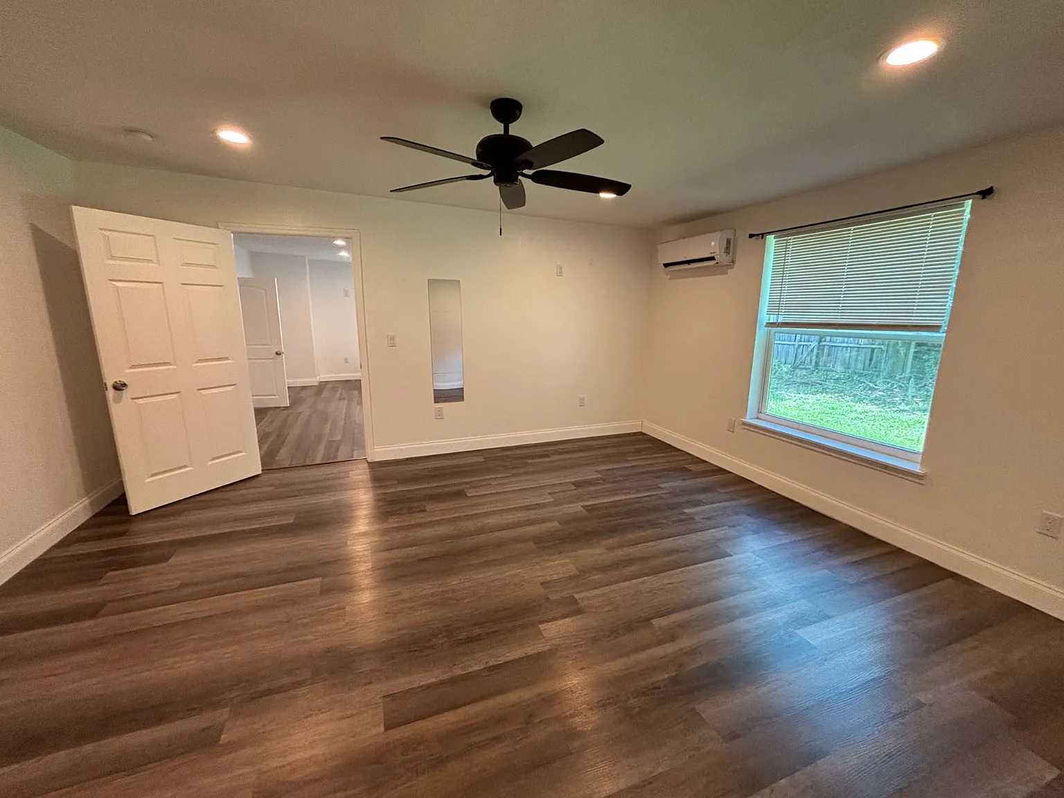 4 bed, 2.0 bath, $2,650 — Photo 3