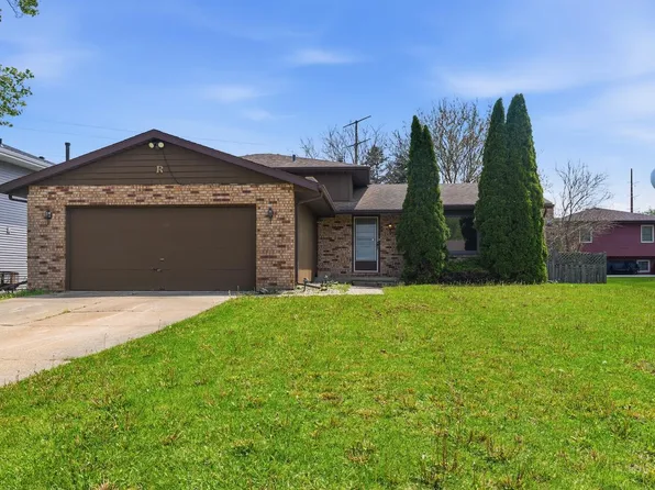 5053 W 90th Ln, Crown Point, IN 46307