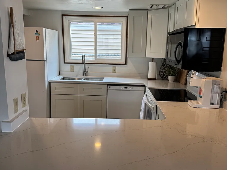 100 S Lakeview Dr — Photo 11