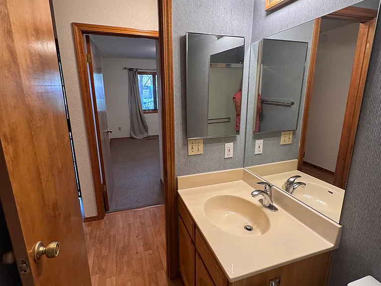 2831 N Walnut Hills Dr — Photo 9