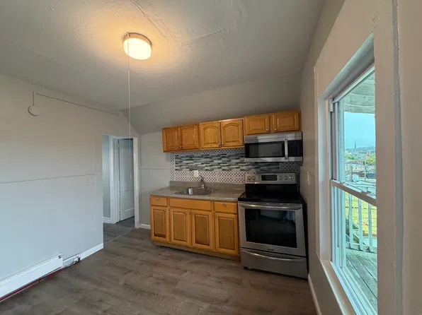 49 Johnson St #3, Waterbury, CT 06710