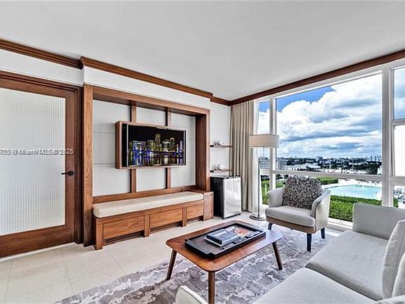 4th image of 6801 Collins Ave #Cu-818