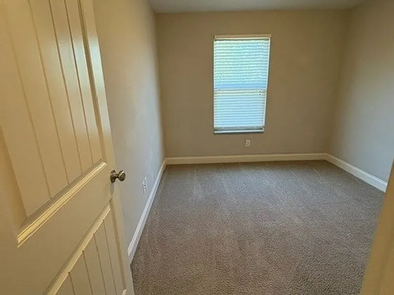 216 Bixby Private Ln — Photo 20