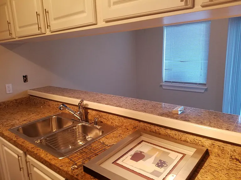 412 Center Rd #D4 — Photo 5