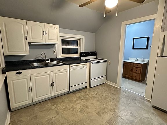 3rd image of 160 West St #2