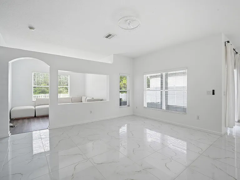 9821 Jasmine Brook Cir — Photo 6