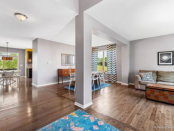 4th image of 145 Stamford Ct